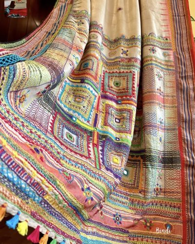 Banjaran iv ~ Lambani Hand Embroidery on Karvati Kinar Vidarbha Tussar