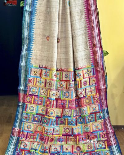 YARA SILI SILI – LAMBANI HAND EMBROIDERY ON Chhattisgarh TUSSAR