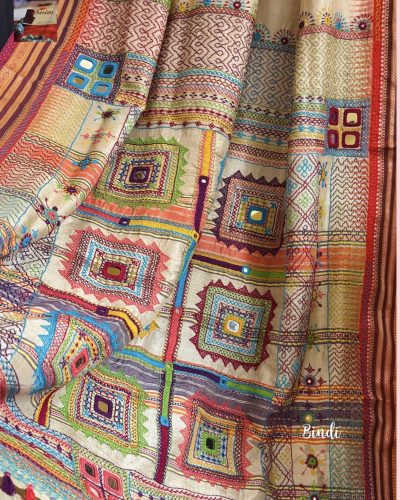 BANJARAN II – LAMBANI HAND EMBROIDERY ON VIDARBHA TUSSAR